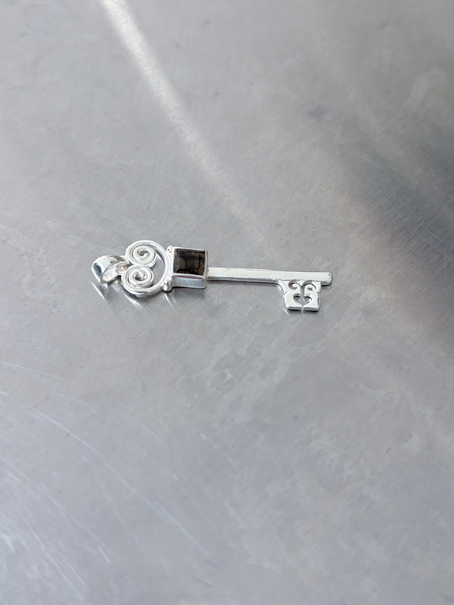 Smokey quartz Lovers key pendant