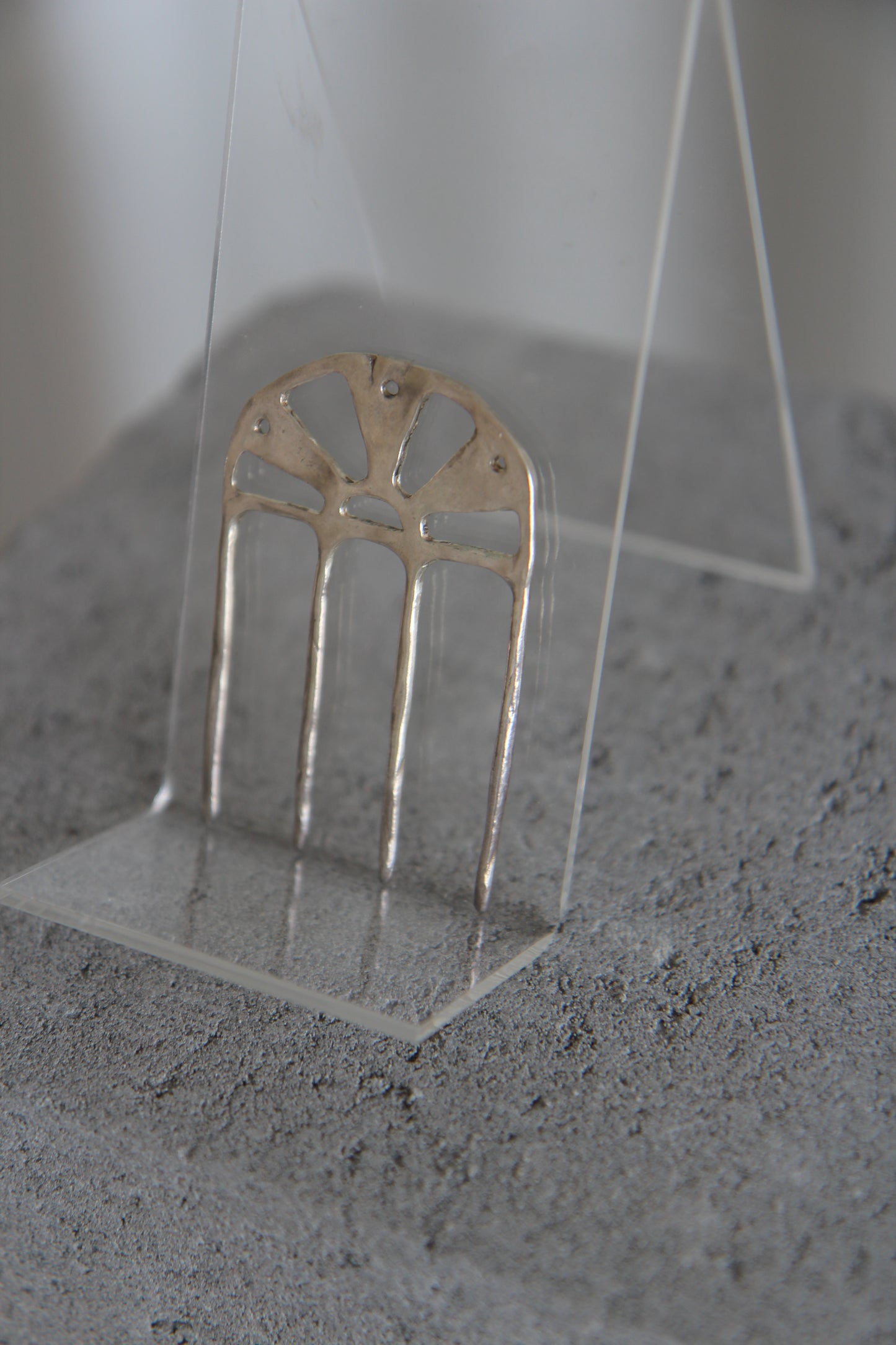 Window Hairpin