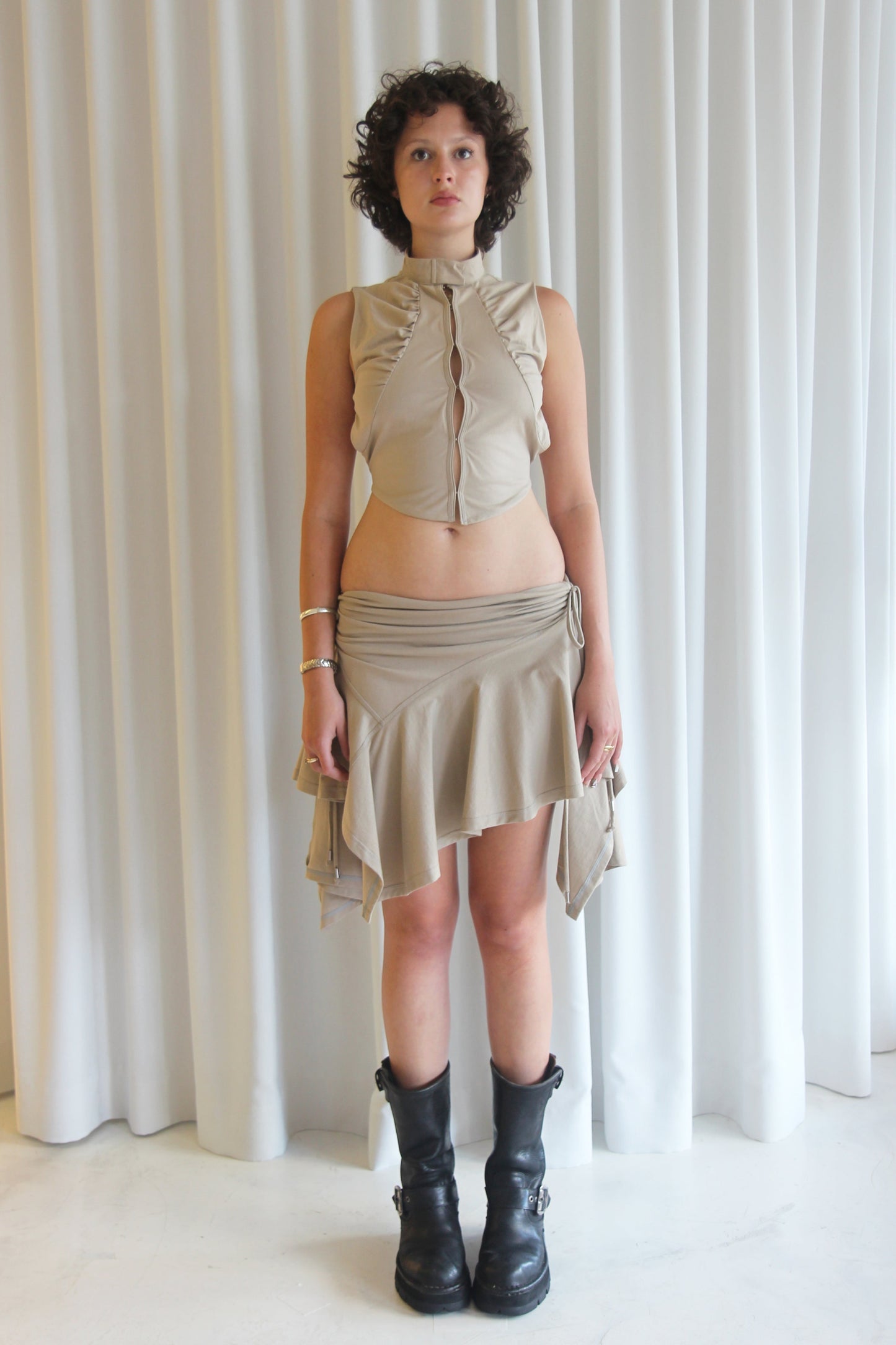 System Top/KHAKI