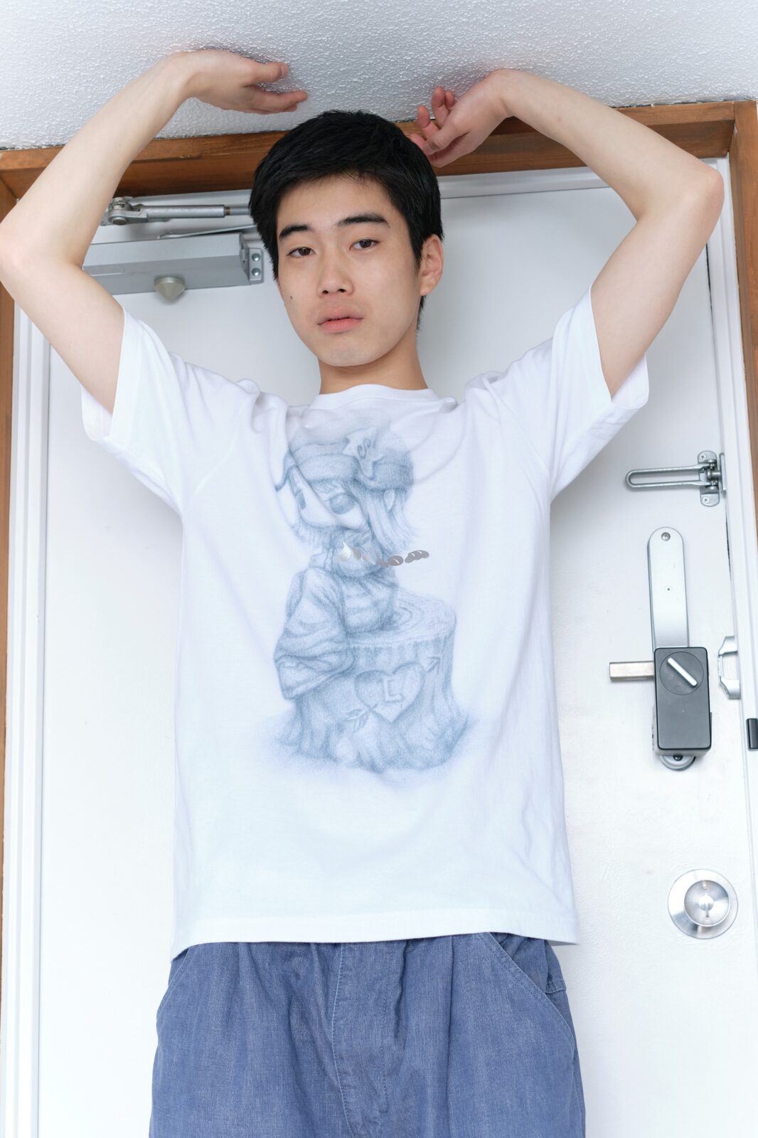 SHY Tee | Tree