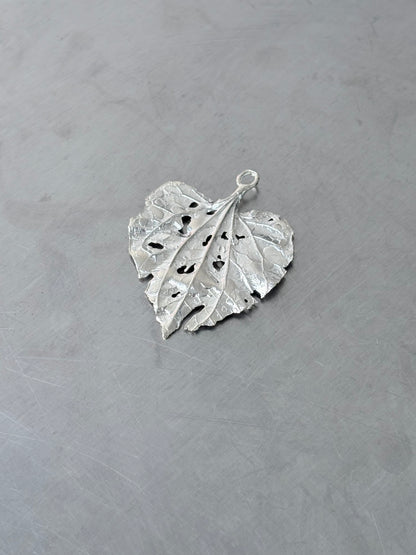 Betel Leaf ((lá trầu)) Charm