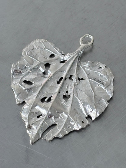 Betel Leaf ((lá trầu)) Charm