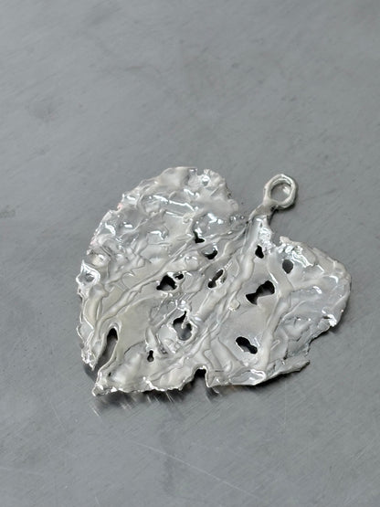 Betel Leaf ((lá trầu)) Charm