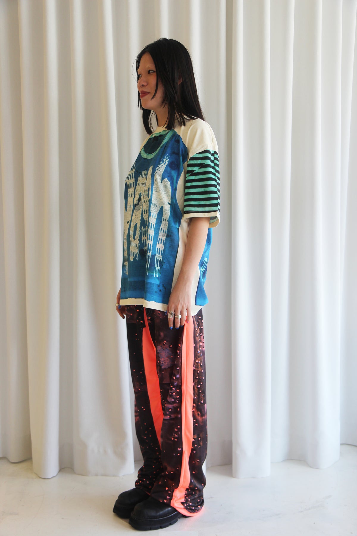 Corral Array The Female Rapper The Stud Tracksuit Pants – Coral – Array Store