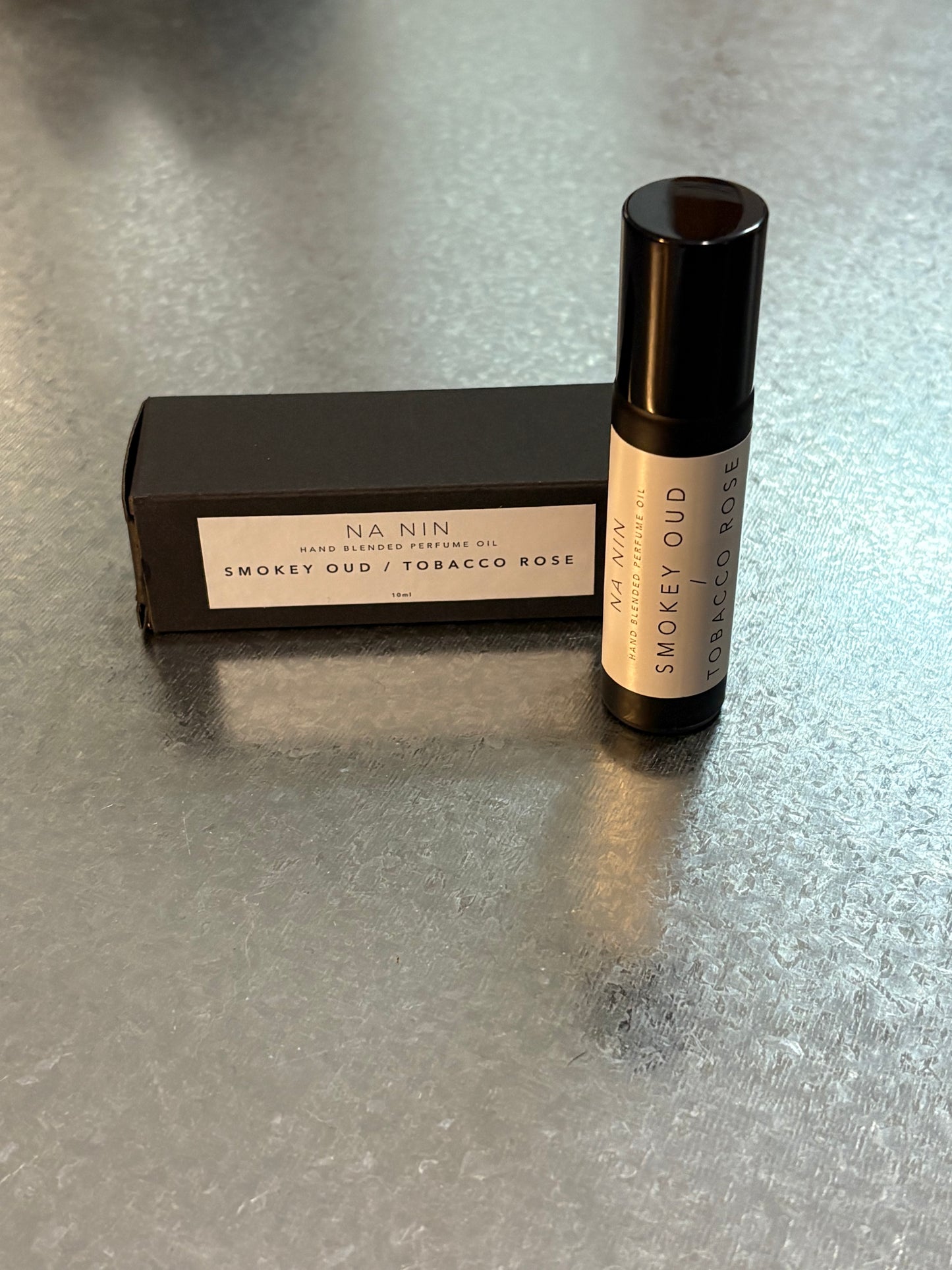 Smokey Oud & Tobacco Rose Perfume Oil / 10ml: 10ml